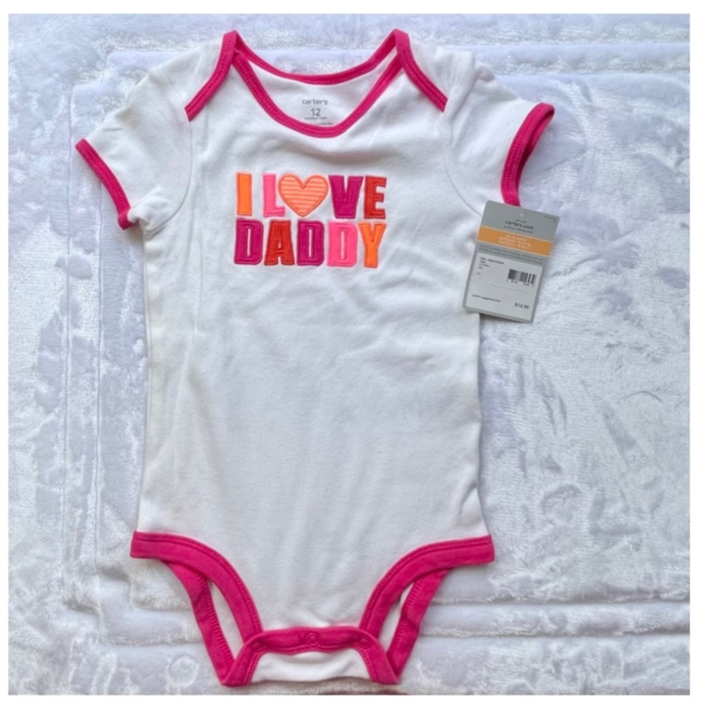 🆕 Infant Bodysuit - “I Love Daddy”